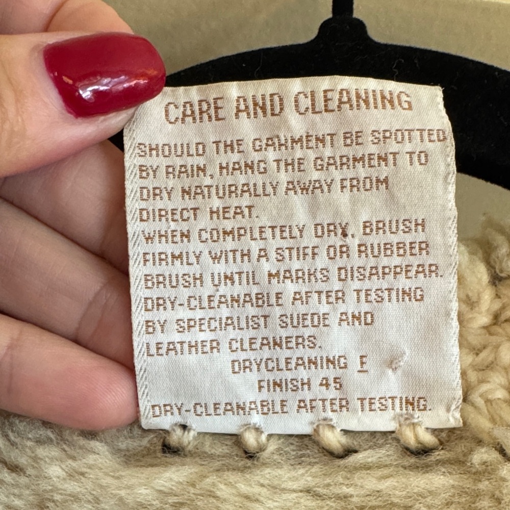 Vintage Cozy Tan and Cream Suede New Zealand Shearling Leather Women's Cardigan - Picture 4 of 16